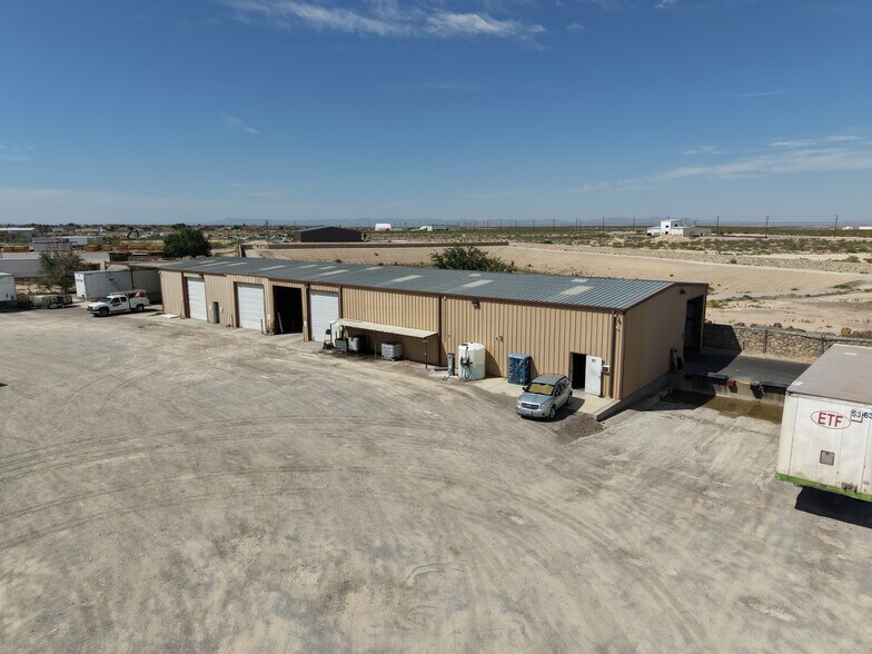 More Photos Of 12556 Weaver Rd, El Paso Light Distribution For Sale