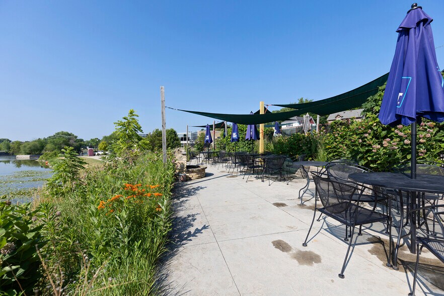 More Photos Of 200 W Milwaukee St, Jefferson Restaurant For Sale