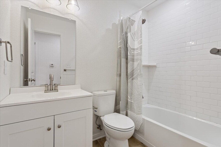 More Photos Of Gruver Circle, Hewitt Apartments For Sale