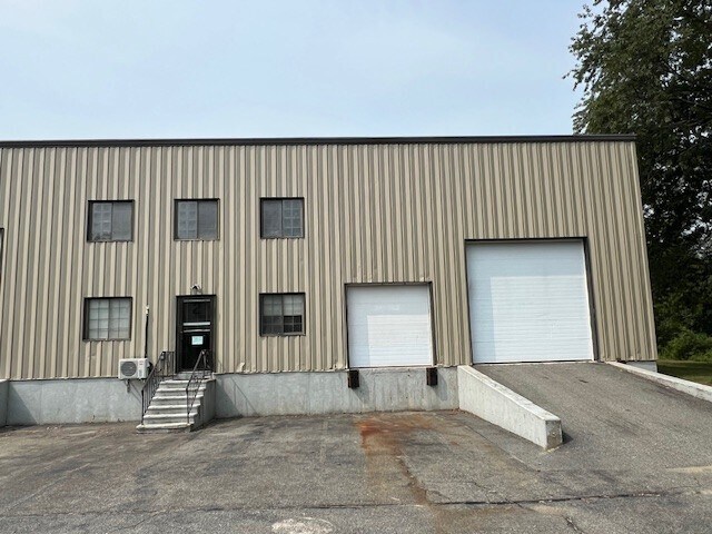 More Photos Of 48 Laurier St, Haverhill Manufacturing For Lease