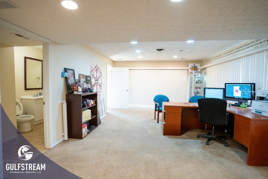 More Photos Of 1201 Hall St, Owensboro Specialty For Sale