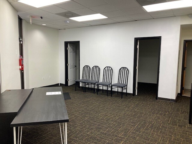 More Photos Of 5523 W Cypress St, Tampa Office For Sale