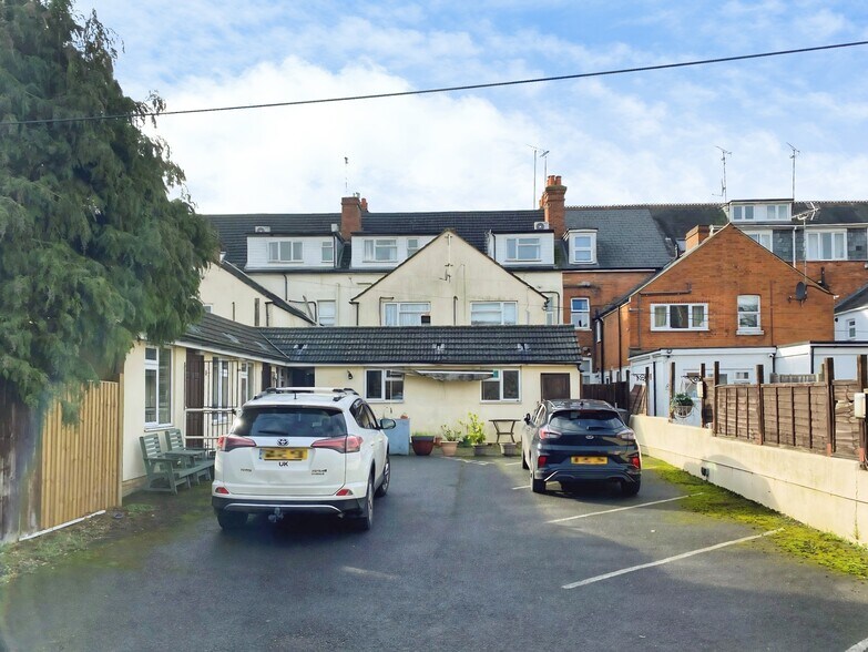 More Photos Of 144-150 Caversham Rd, Reading Hotel For Sale