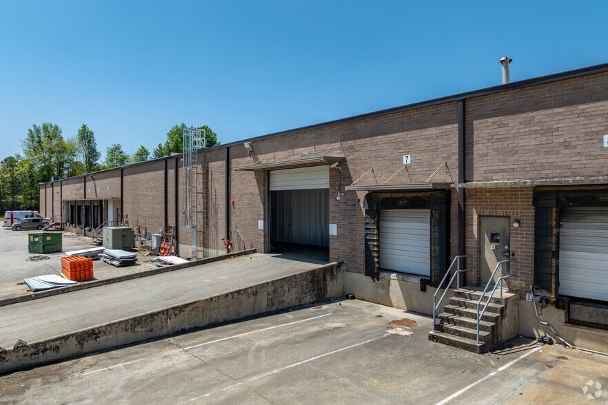 More Photos Of 4660 Hammermill Rd, Tucker Warehouse For Lease