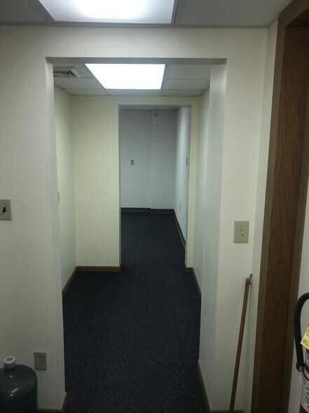 More Photos Of 227 N Jefferson St, New Castle Medical For Sale