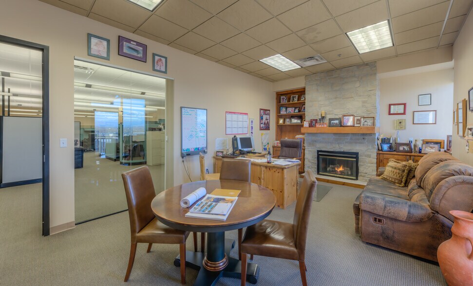 More Photos Of 1399 Horizon Ave, Lafayette Research And Development For Lease