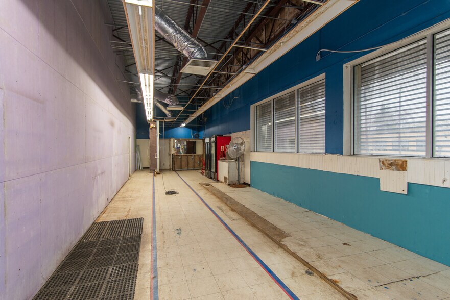 More Photos Of 1115 Genesee ave, Saginaw General Retail For Sale