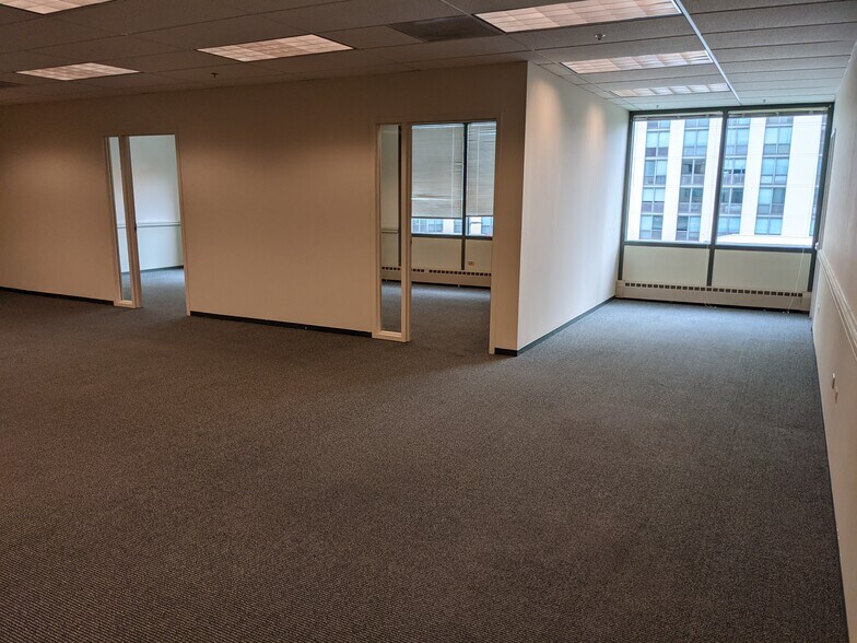 More Photos Of 1111 N Wells St, Chicago Office For Lease