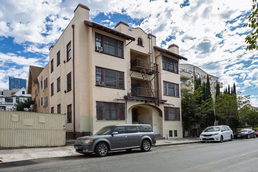 More Photos Of 762 Hartford Ave, Los Angeles Apartments For Sale