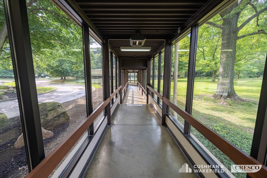 More Photos Of 28800 Clemens Rd, Cleveland Office For Lease
