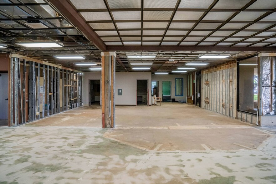 More Photos Of 4434 Hardy St, Lihue Office For Sale