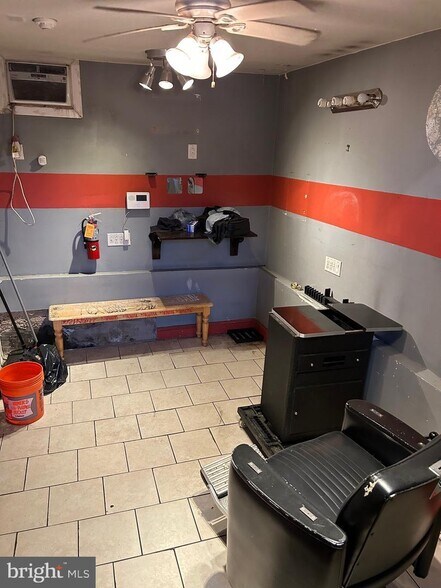 More Photos Of 5748 Chestnut St, Philadelphia Storefront For Lease