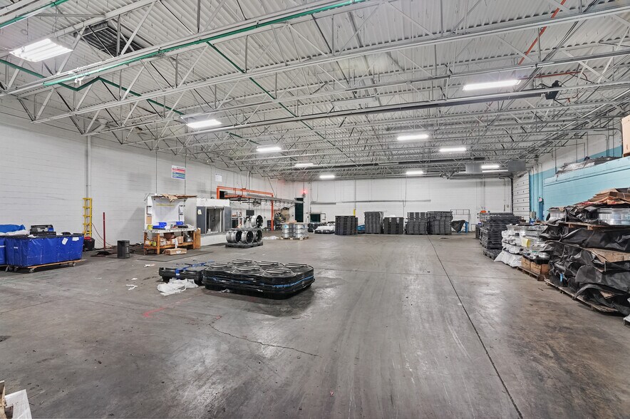 More Photos Of 8525 Clinton Rd, Brooklyn Warehouse For Sale