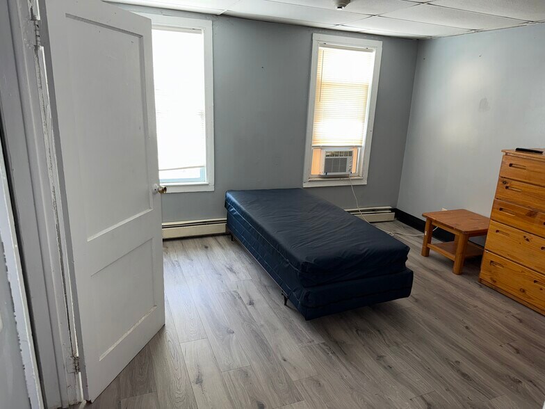 More Photos Of 57-59 Sharp St, Haverstraw Office For Sale