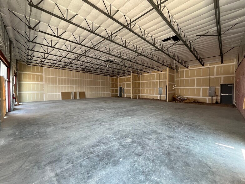 More Photos Of 5400 Central Ave SE, Albuquerque Unknown For Lease