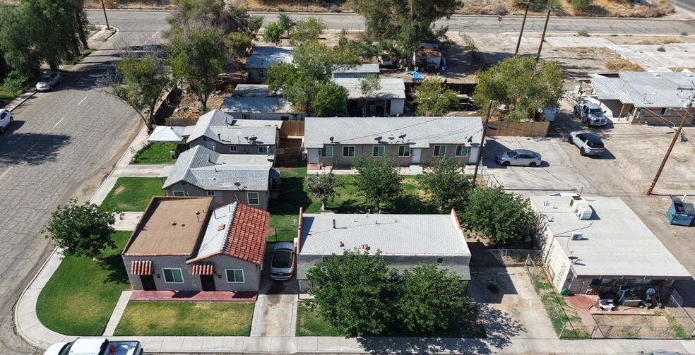 Primary Photo Of 222 E Rice St, Blythe Apartments For Sale