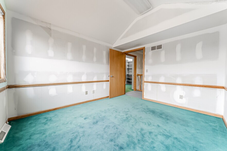 More Photos Of 36595 Detroit Rd, Avon Medical For Lease