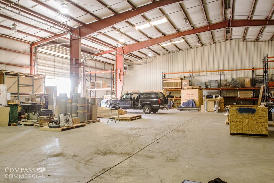 More Photos Of 110 SE 9th St, Bend Manufacturing For Lease