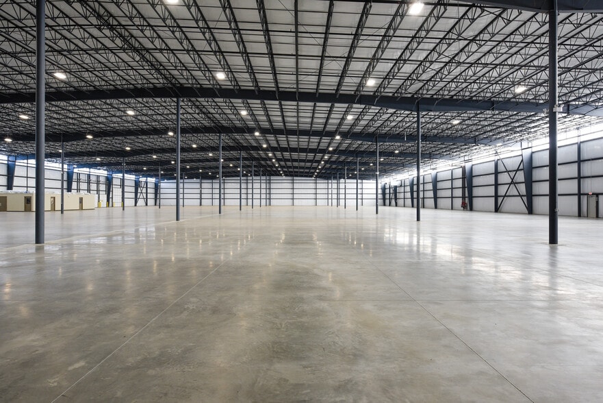 More Photos Of 720 Garvin Ln, Franklin Distribution For Lease