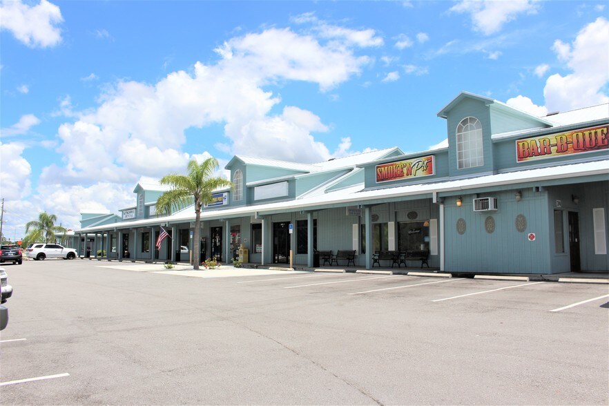 More Photos Of 2200 Kings Hwy, Port Charlotte General Retail For Lease