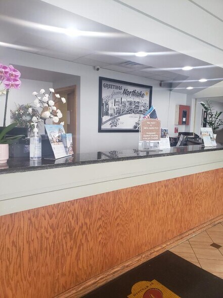 More Photos Of 2080 Mannheim Rd, Northlake Hotel For Sale