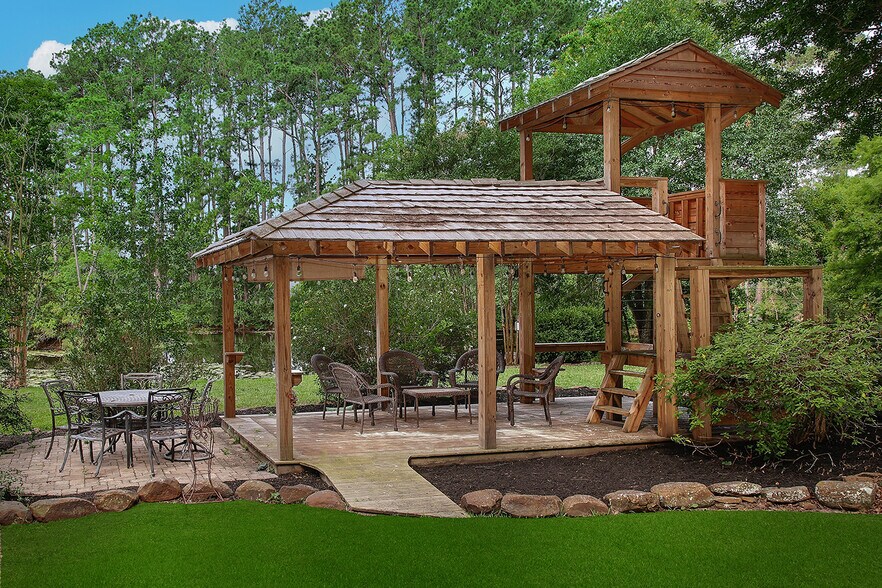 More Photos Of 15598 Bedford Ln, Conroe Specialty For Sale