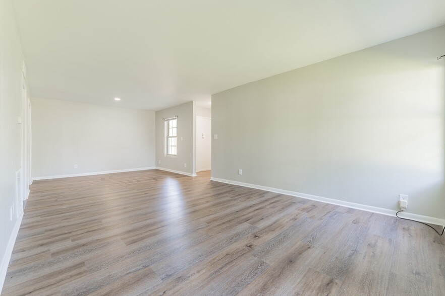 More Photos Of 407 N College St, Tullahoma Apartments For Sale