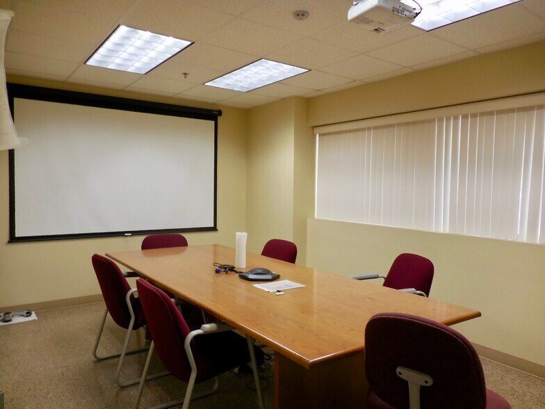 More Photos Of 400 Detroit Ave, Monroe Manufacturing For Lease