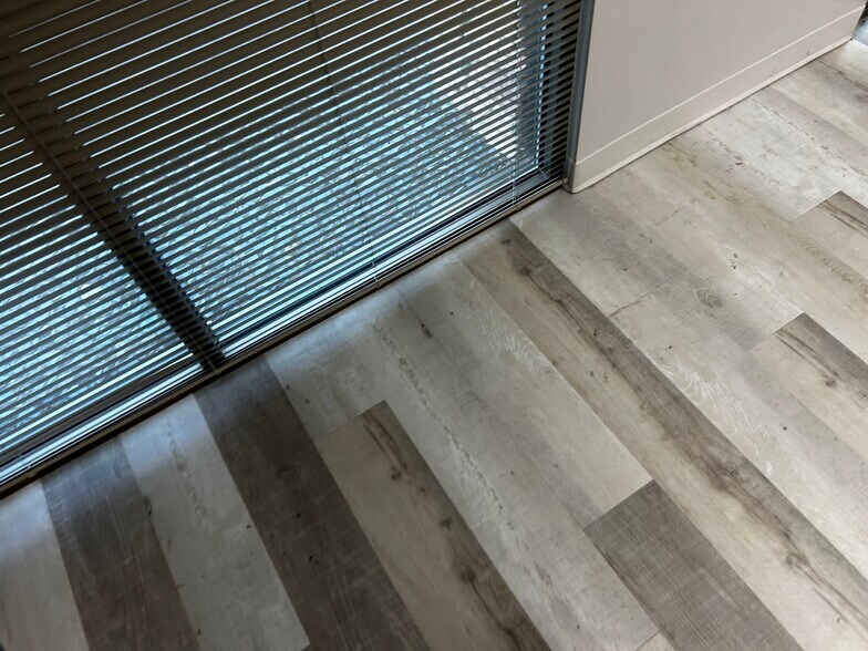 More Photos Of 4245 Johns Creek Pky, Suwanee Medical For Sale