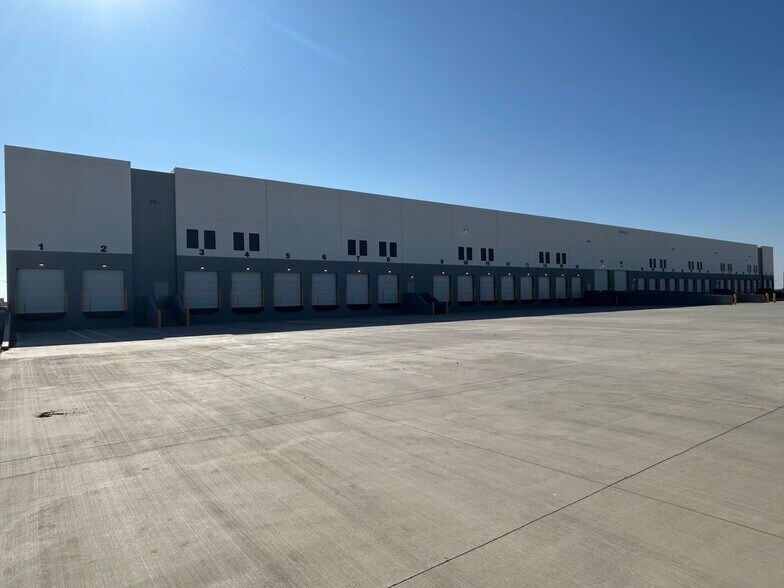 More Photos Of 1749 Gateway Rd, Calexico Unknown For Lease