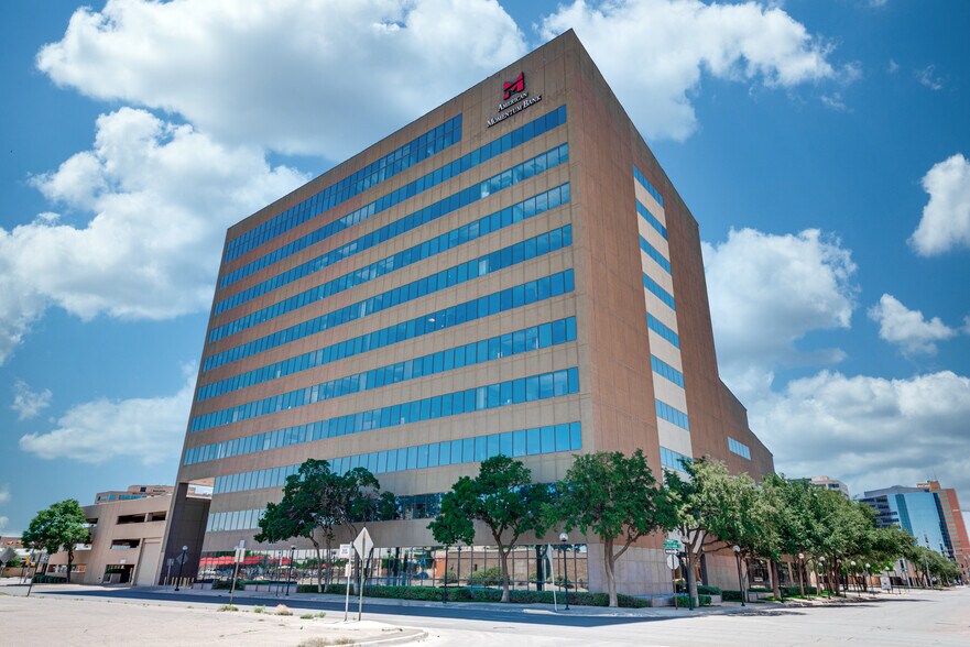 More Photos Of 600 Marienfeld St, Midland Office For Lease