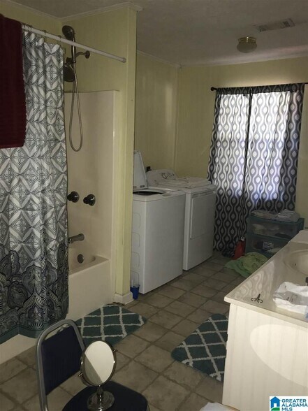 More Photos Of 11001 County Road 59, Verbena Service Station For Sale