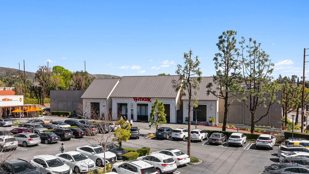 More Photos Of 30805-30895 E Thousand Oaks Blvd, Westlake Village Unknown For Lease