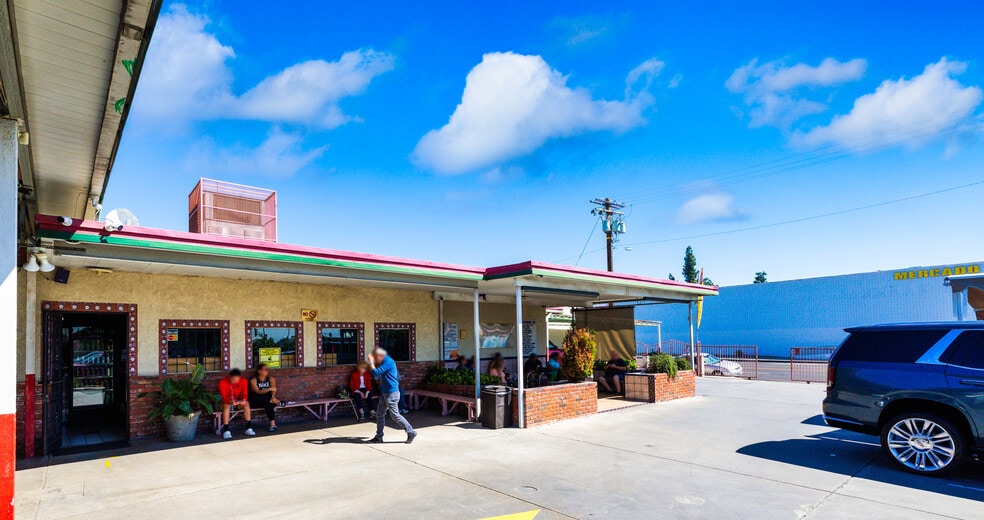 More Photos Of 2266 N Sierra Way, San Bernardino Carwash For Sale