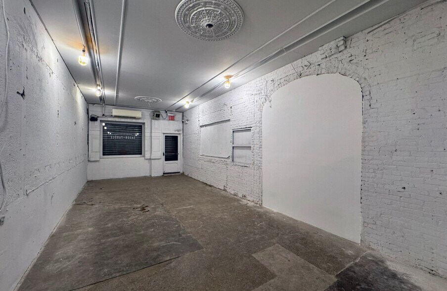 More Photos Of 4-6 Bleecker St, New York Apartments For Lease