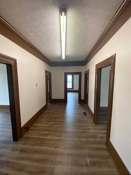 More Photos Of 530 W Taylor St, Griffin Auto Dealership For Lease