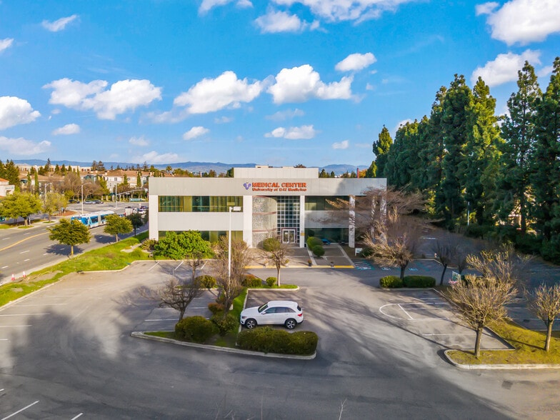 More Photos Of 595 Lawrence Expy, Sunnyvale Medical For Sale