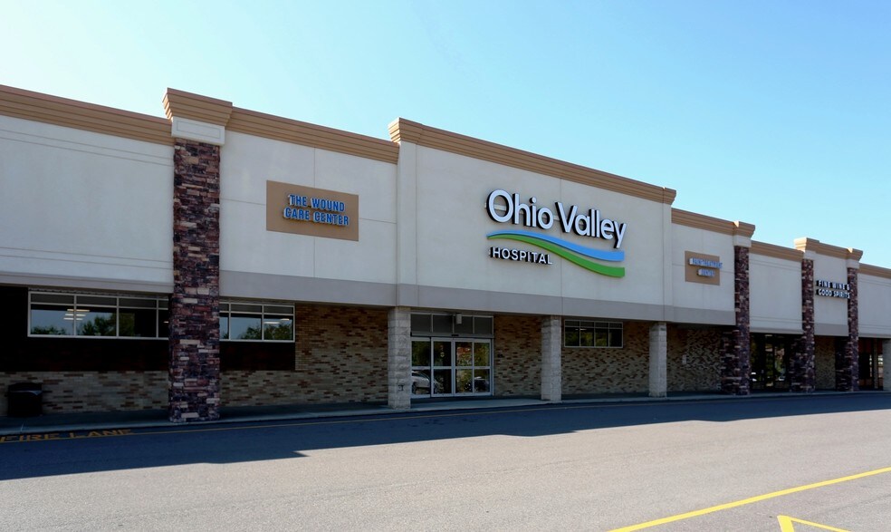 More Photos Of 500-576 Pine Hollow Rd, McKees Rocks General Retail For Lease