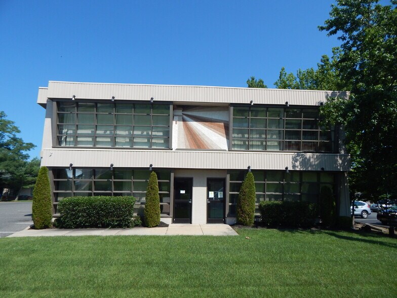 Primary Photo Of 1915 New Rd, Northfield Office For Lease
