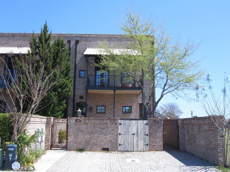 More Photos Of 45 S 9th Ave, Pensacola Office Residential For Sale