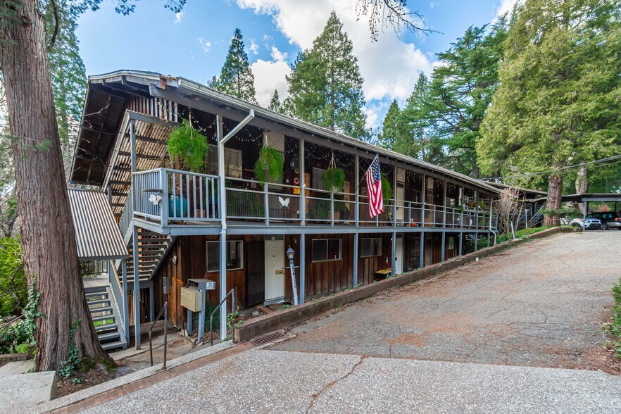 More Photos Of 475 Spring St, Nevada City Apartments For Sale