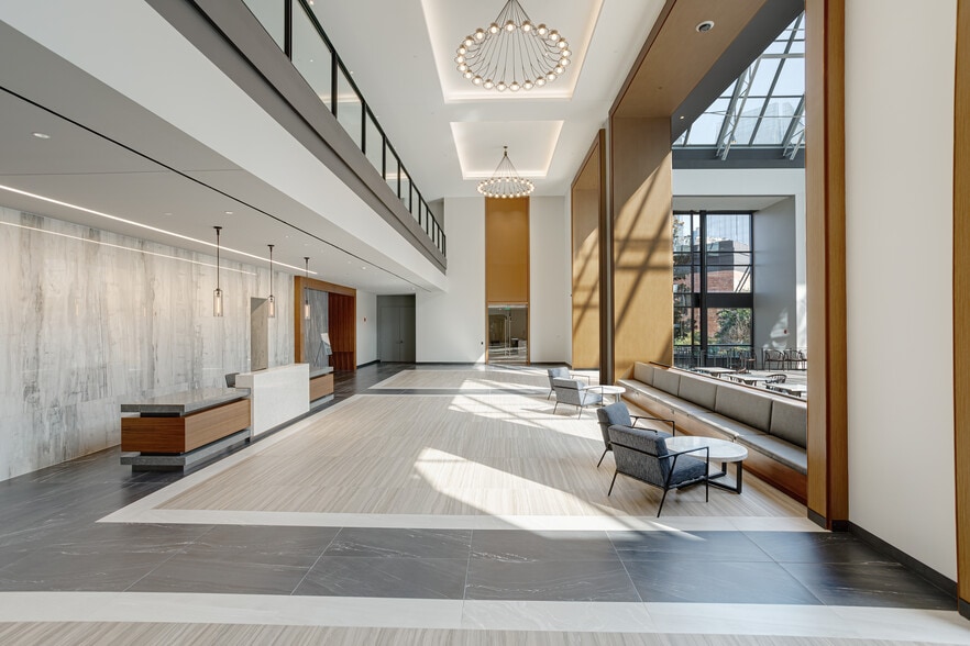 More Photos Of 333 Commerce St, Nashville Loft Creative Space For Lease