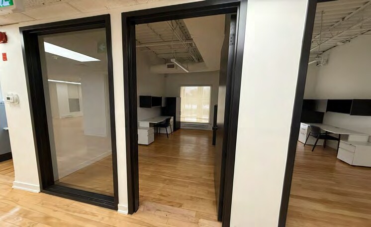 More Photos Of 21-23 Kodiak Cres, Toronto Warehouse For Lease