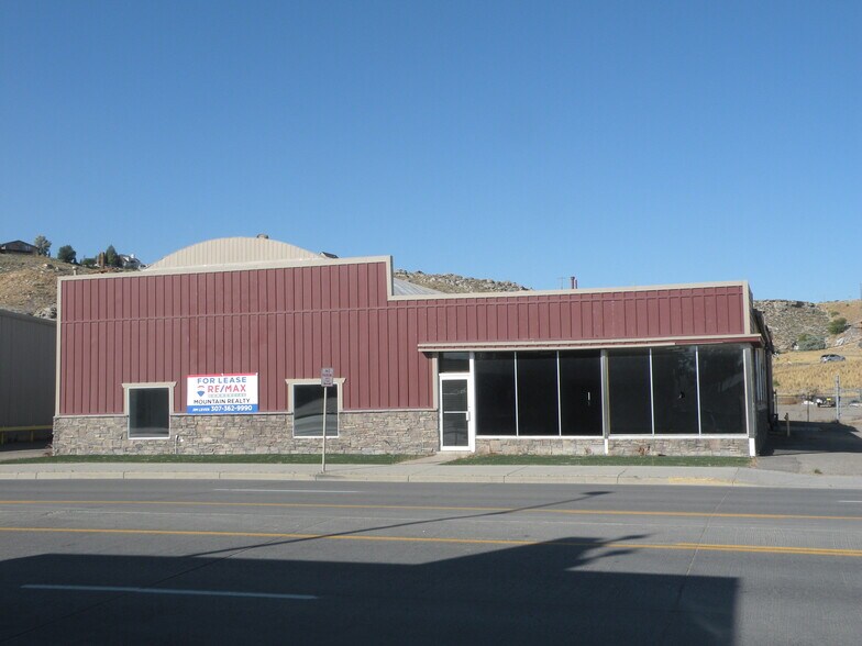 More Photos Of 88 Center St, Rock Springs Warehouse For Lease