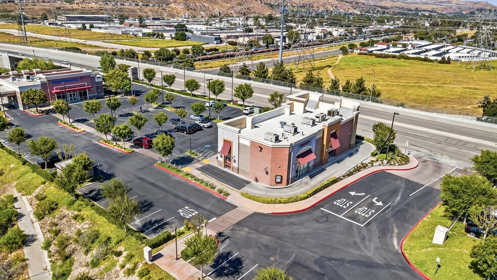 More Photos Of 26571-26583 Golden Valley Rd, Santa Clarita Restaurant For Sale