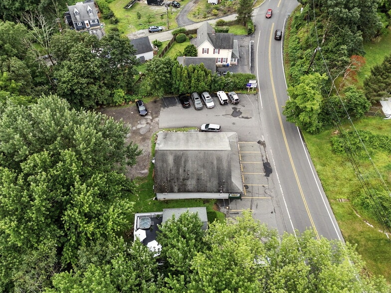 More Photos Of 260 Espanong Rd, Lake Hopatcong Restaurant For Sale
