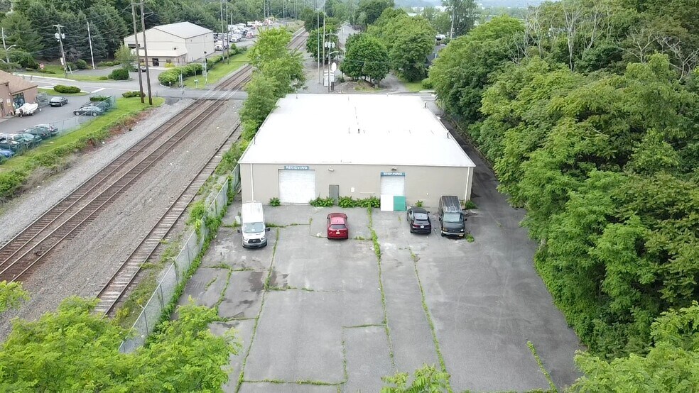 More Photos Of 111 Railroad Ave, West Haverstraw Warehouse For Sale