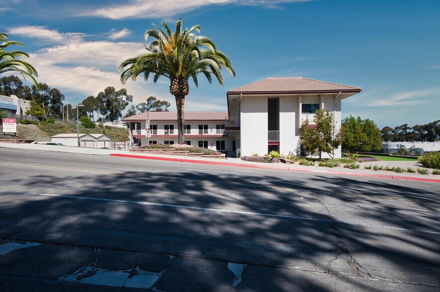 More Photos Of 5402 Ruffin Rd, San Diego Office For Lease