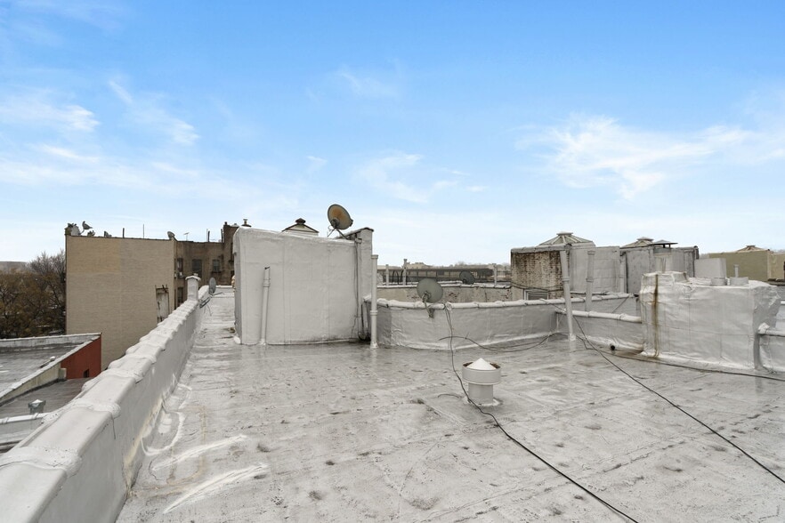 More Photos Of 124 Cortelyou Rd, Brooklyn Apartments For Sale