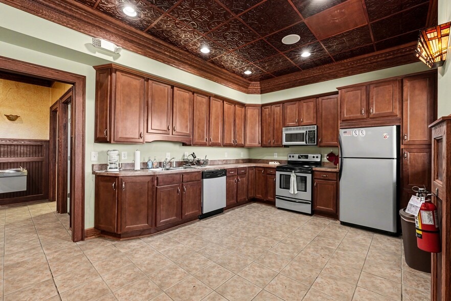 More Photos Of 11084 Dennis W Kerns Pky, King George Warehouse For Sale